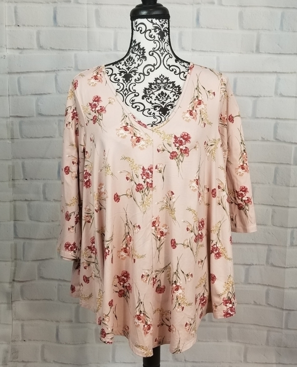 Green Envelope floral print stretch knit top sz 1x